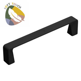 Uchwyt meblowy GAMET UU52/128 czarny - soft touch